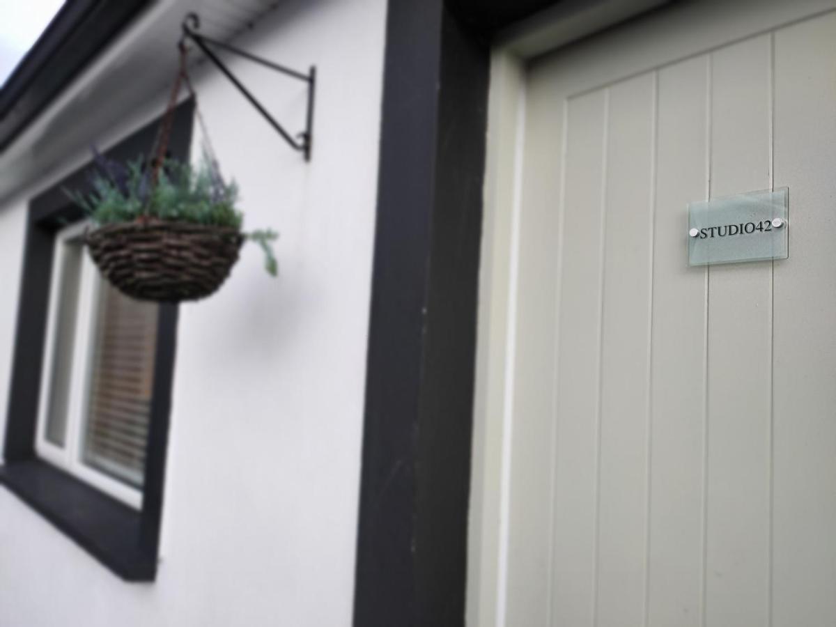 Studio42 Hideaway Villa Londonderry Exterior foto